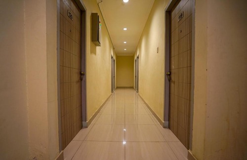Palembang Hotel | Budget-Friendly OYO 1273 Hotel Belvena - Child Friendly Stay