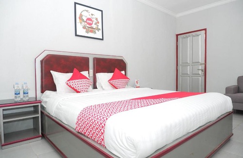 Semarang Hotel | Budget-Friendly Stay at OYO 1284 Executive Residence