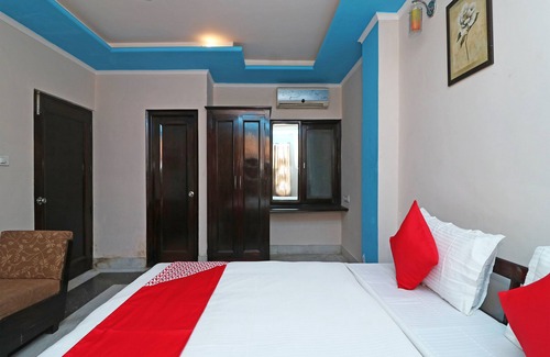 Rudrapur Hotel | Budget-Friendly OYO 13161 King's Palace with Breakfast