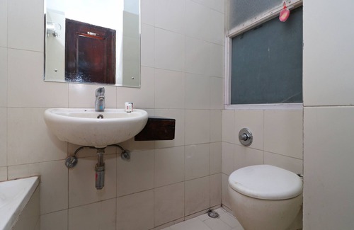 Rudrapur Hotel | Budget-Friendly OYO 13161 King's Palace with Breakfast