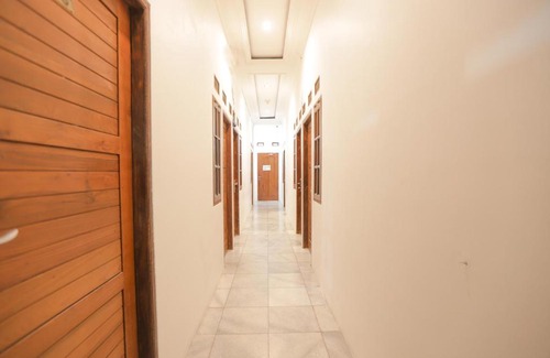 Kebon Kacang Hotel | Budget-Friendly Stay at OYO 150 Harmoni Residence