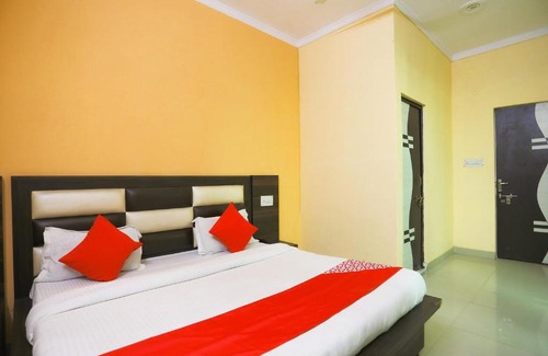 Faridabad Hotel | Family-Friendly Stay at OYO 16362 Hotel National