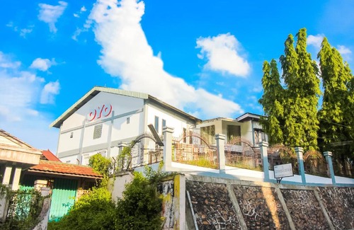 Pekanbaru Hotel | Budget-Friendly Stay at OYO 1905 Davonsa Homestay