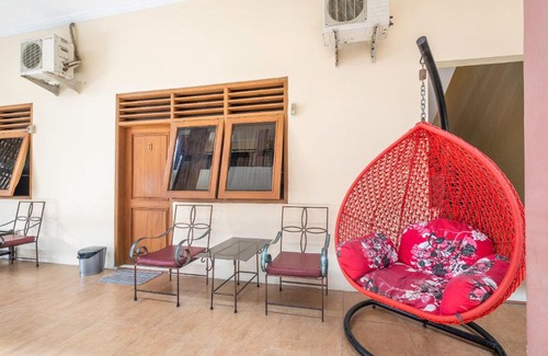 Cirebon Hotel | Budget-Friendly Stay at OYO 2121 Pondok Nazwa Syariah