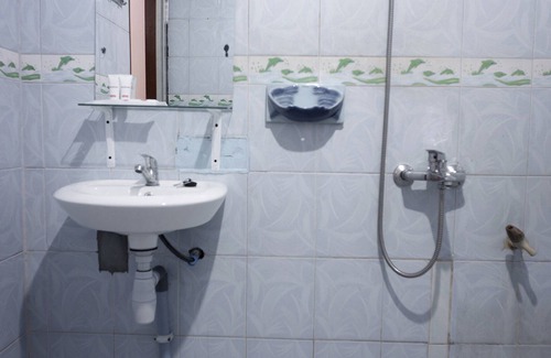 Lhokseumawe Hotel | Discover OYO 2180 Vina Vira Hotel with Breakfast Included