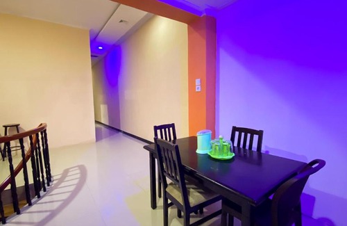 Padang Hotel | Guest Rated 10/10: OYO 2231 Cahaya Homestay Awaits