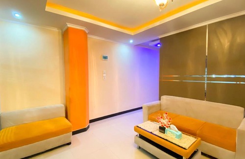 Padang Hotel | Guest Rated 10/10: OYO 2231 Cahaya Homestay Awaits