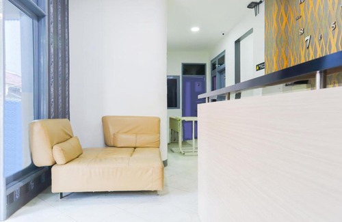 Cideng Hotel | Budget-Friendly Stay at OYO 2308 Seven Season Residence