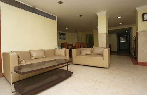 Green Park Hotel | Guest Rated OYO 23224 F-14 Green Park with Breakfast & Kids Play