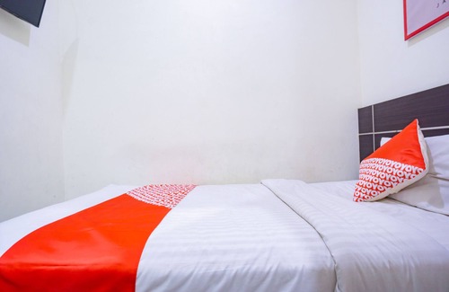 Kebon Kacang Hotel | Discover OYO 2357 Syariah Grand Raudhah with Breakfast Options