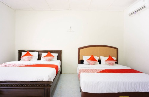 Babul Makmur Hotel | Discover OYO 2410 Intan Hotel with Family-Friendly Amenities
