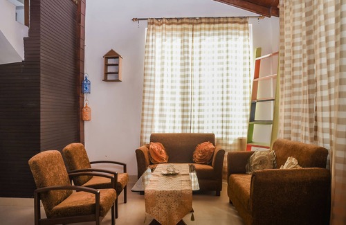 Bajaura Hotel | Cozy Stay at OYO 24550 Ram Rivera with Breakfast Included