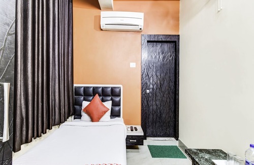 Dhanbad Hotel | Cozy Stay at OYO 27698 Hotel Navneet Residency
