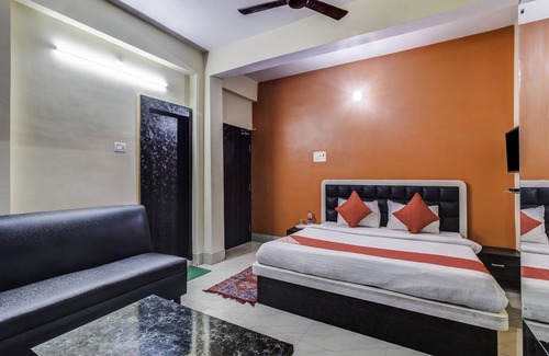 Dhanbad Hotel | Cozy Stay at OYO 27698 Hotel Navneet Residency