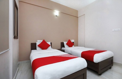 Mysore House | Budget-Friendly OYO 28191 Indra Comforts with Family Amenities