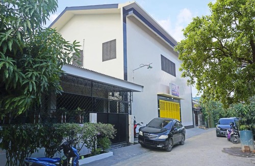 Makassar Hotel | Budget-Friendly OYO 3123 Orchid Homestay with Breakfast