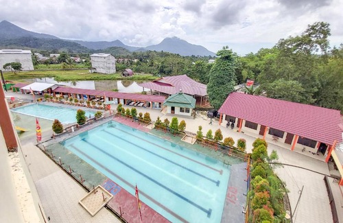 Singkawang Hotel | Budget-Friendly OYO 3196 Hotel Taman Cinta with Breakfast