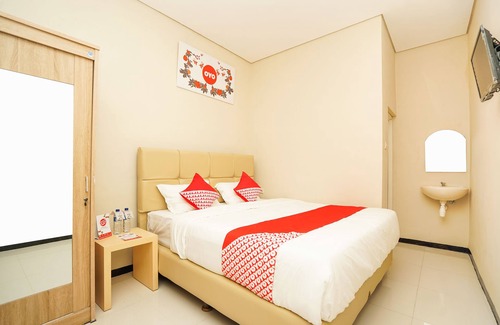 Suko Manunggal Hotel | Budget-Friendly Stay at OYO 331 Osuko Residence with Breakfast