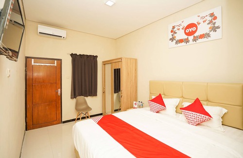 Suko Manunggal Hotel | Budget-Friendly Stay at OYO 331 Osuko Residence with Breakfast