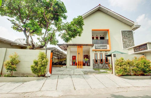 Banjarsari Hotel | Budget-Friendly Stay at OYO 3338 Wisma Anugerah Syariah