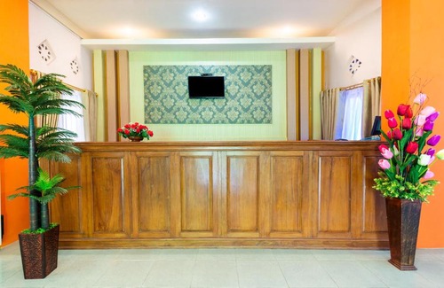 Bojonegoro Hotel | Budget-Friendly Stay at OYO 3452 Esemka Hotel & Resto