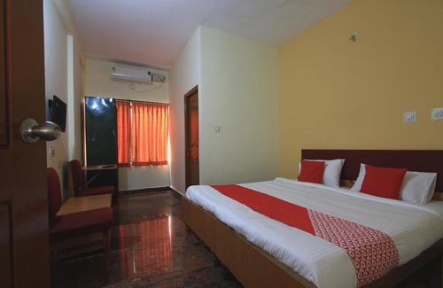 Kushalnagar Hotel | Budget-Friendly Stay at OYO 36676 Maharaja Comforts