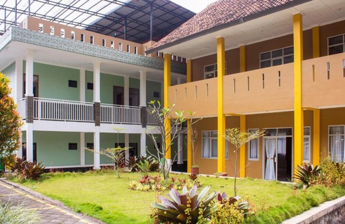 Cimacan Hotel | Cozy OYO 3699 Edotel Smkn 1 Cipanas with Breakfast Included