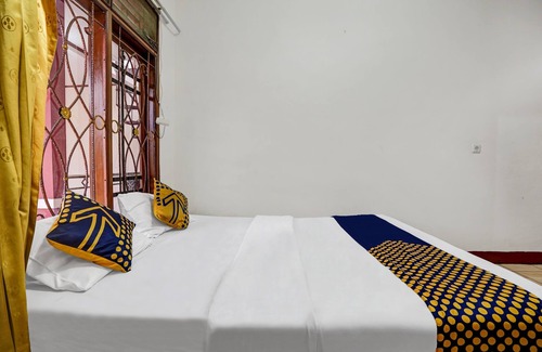 Cileunyi Hotel | Budget-Friendly Stay at OYO 3882 Pondok Pujasera with Breakfast