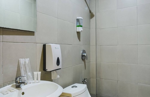 Binan City Hotel | Budget-Friendly Stay at OYO 473 Ranchotel Drive-in