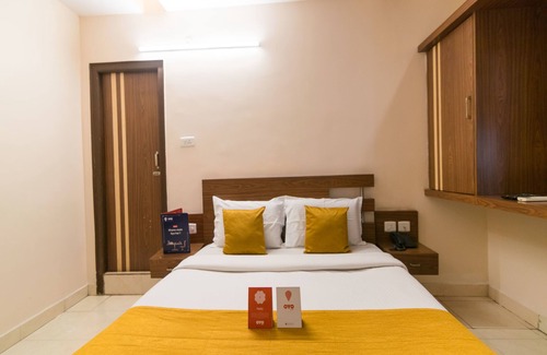 Dabagardens Hotel | Discover OYO 5660 Hotel Sree Residency with Free Breakfast