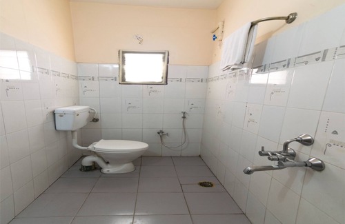 Dabagardens Hotel | Discover OYO 5660 Hotel Sree Residency with Free Breakfast