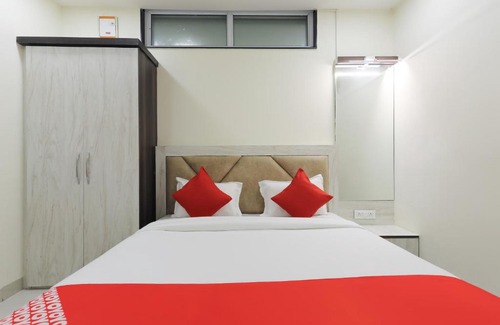 Rau Hotel | Top-Rated Sukhmani Residency: Family-Friendly & Accessible