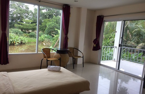 Takua Pa Hotel | Budget-Friendly OYO 619 Water Palm Resort with Pool & Dining