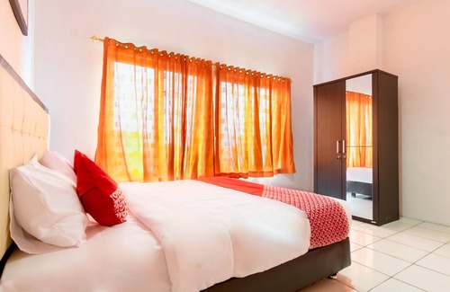 Medan House | Budget-Friendly OYO 622 Bakti Homestay with Breakfast