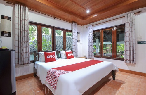 Lan Saka Hotel | Budget-Friendly Stay at OYO 75353 Loy Chalet Resort