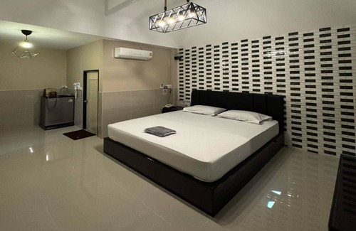 Phra Nakhon Si Ayutthaya Hotel | OYO 75522 Classroom Resort Ayutthaya