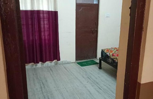 Kishangarh Hotel | Budget-Friendly Stay at OYO 81086 Chitvan Garden with Breakfast