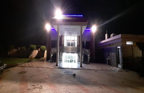 Bareilly Hotel | Discover OYO 82700 Hotel Imperial Lawn with Pool & Breakfast