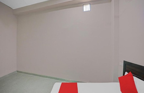 Greater Noida Hotel | Discover Comfort at OYO 88143 Hotel Moon Paradise