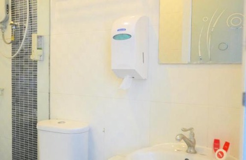 Bintulu Hotel | Family-Friendly Retreat at OYO 89457 682 Lodge