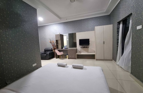 Sekinchan Hotel | Discover OYO 89849 Sekin Hotel and Resort with Family Amenities