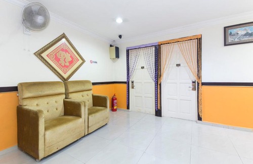 Kampung Sungai Raya Hotel | Budget-Friendly Stay at OYO 90118 Suntex Hotel