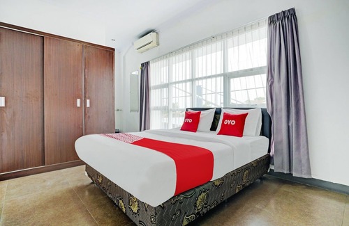 Soreang Hotel | Budget-Friendly Stay at OYO 90324 Si Jalak Guest House