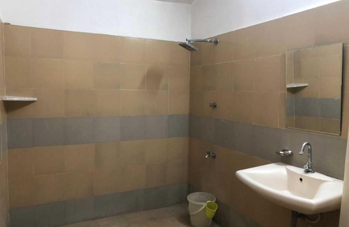 Kalmeshwar Hotel | Budget-Friendly Stay at OYO 90337 Kuber with Breakfast