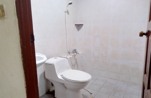 Limbang Hotel | Family-Friendly Stay at OYO 90376 Centre Point Hotel