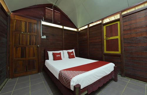 Kuala Tahan Hotel | Discover OYO 90630 Mat Leon Village – Family Friendly Retreat