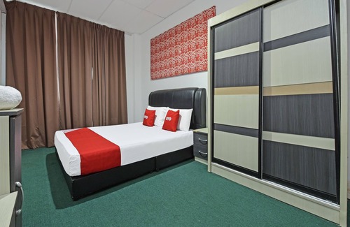 Kampung Kijing Hotel | Budget-Friendly Stay at Oyo 90631 Syahirah Hotel