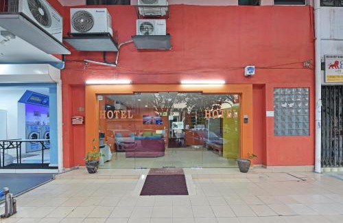 Taman Segar Hotel | Budget-Friendly OYO 90732 New Hotel 33 | Family Welcoming