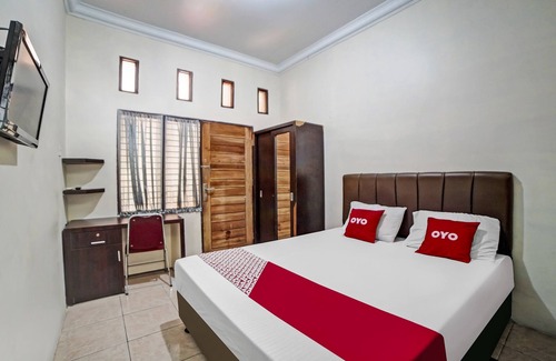 Medan Hotel | Cozy OYO 90751 Graha Sei Batugingging with Breakfast