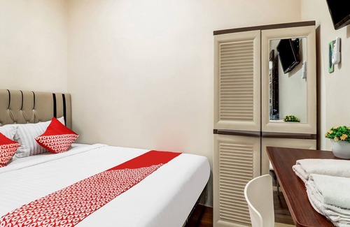Jambi Hotel | OYO 91021 Steze Kost & Guest House Syariah